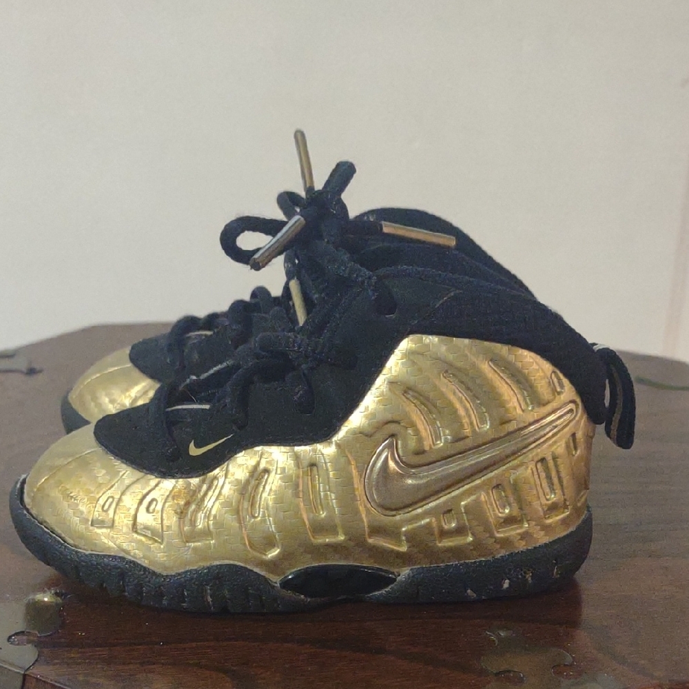 Nike‎ Air Foamposite Pro Metallic Gold Toddler 5C Sneakers